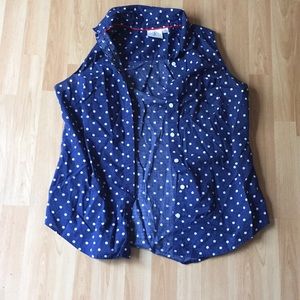 Sleeveless Dotted Shirt